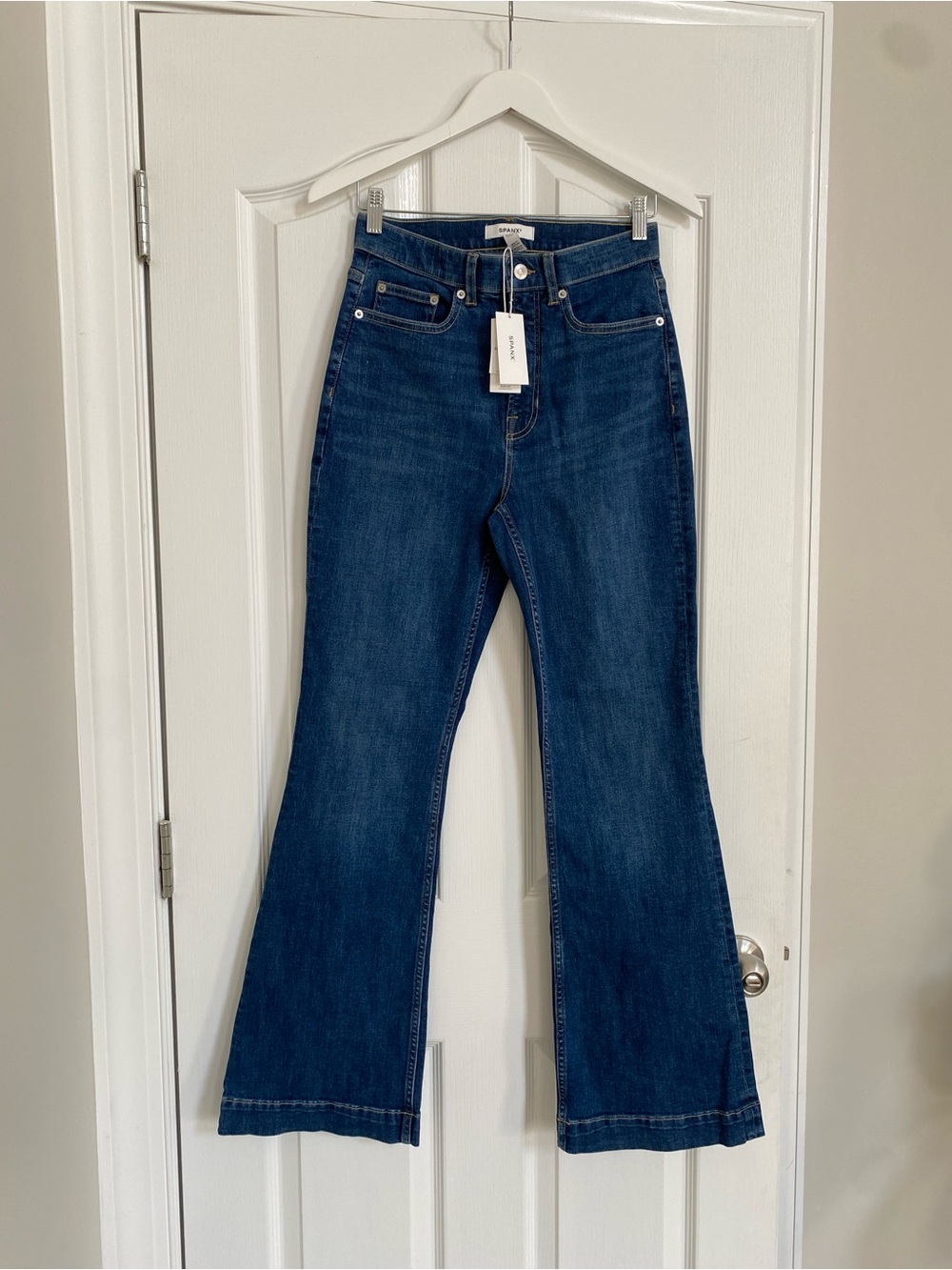 SPANX Sculpt Redefine High Waist Flare Jeans in Bennet Wash SZ 8